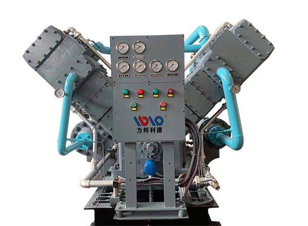 无油氧气压缩机